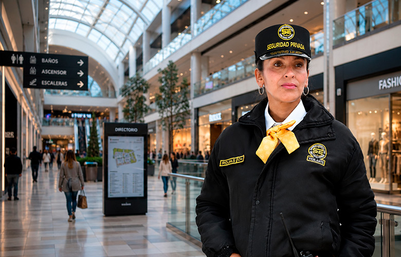 Vigilancia en centros comerciales seguridad experta bogota colombia
